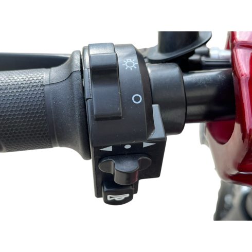 Bartamotor BM-13-ZS 48V 560W elektromos robogó