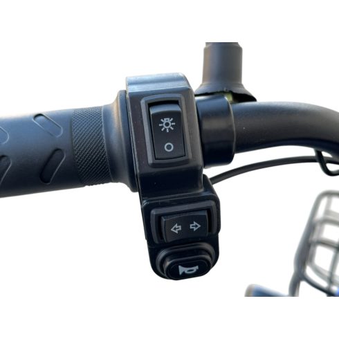 Bartamotor BM-17-YZ 48V 560W elektromos robogó